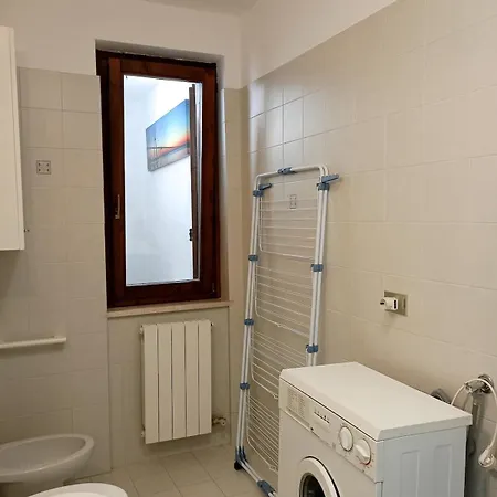 Diffuso Borgo Piovere, Le Cascate Balcony Lakeview Apartment