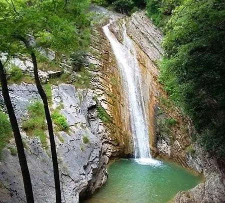 Appartement Diffuso Borgo Piovere, Le Cascate Balcony Lakeview Tignale